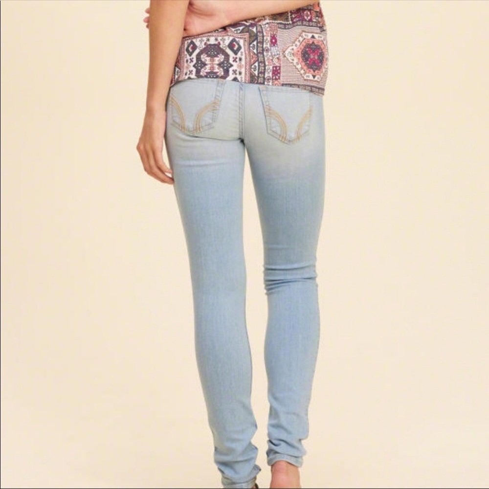 HOLLISTER Light Denim Jeans